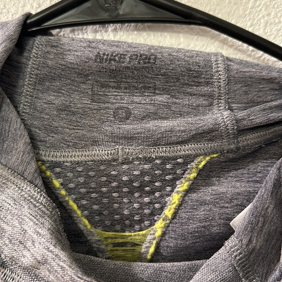 Nike Pro hooded top - Picture 6 of 7